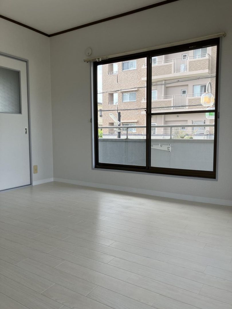 Renovated 1DK Apartment for Rent in Moriguchi, Osaka - Thumbnail 4