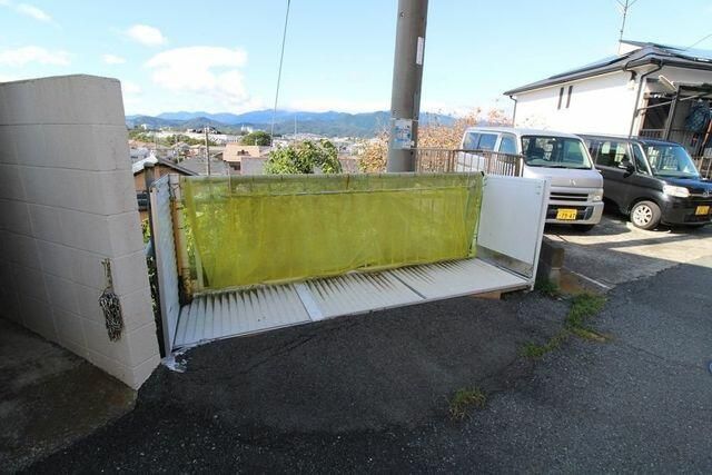 Renovated 4DK House for Sale in Hiratsuka, Kanagawa - Thumbnail 3