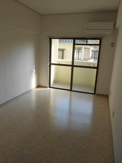 1K Apartment for Sale in Matsuyama, Ehime - 10.28% Yield - Thumbnail 3