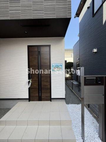 New 3LDK House in Hiratsuka, Kanagawa | Multi-Skip Design - Thumbnail 3