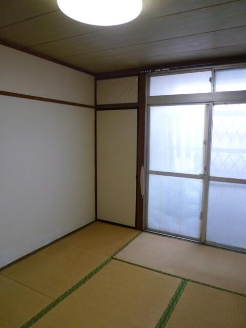 3DK Ground Floor Apartment for Sale in Maebashi, Gunma - Thumbnail 3