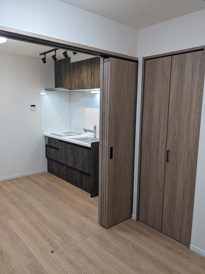 Renovated 1DK Apartment for Sale in Asakusabashi, Tokyo - Thumbnail 3