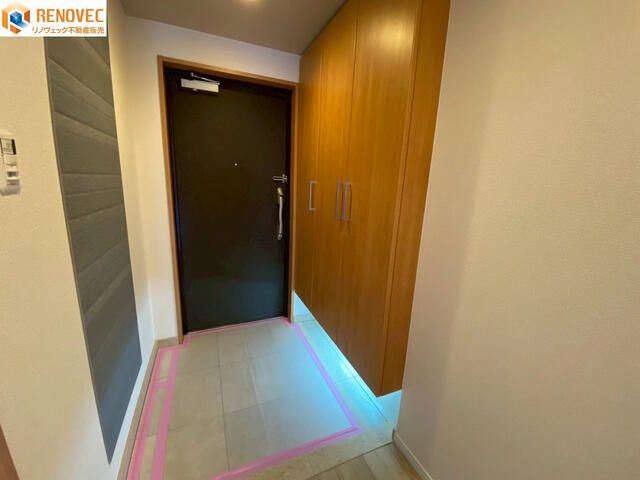 Renovated 3LDK Apartment for Sale in Sakai, Osaka - Thumbnail 2