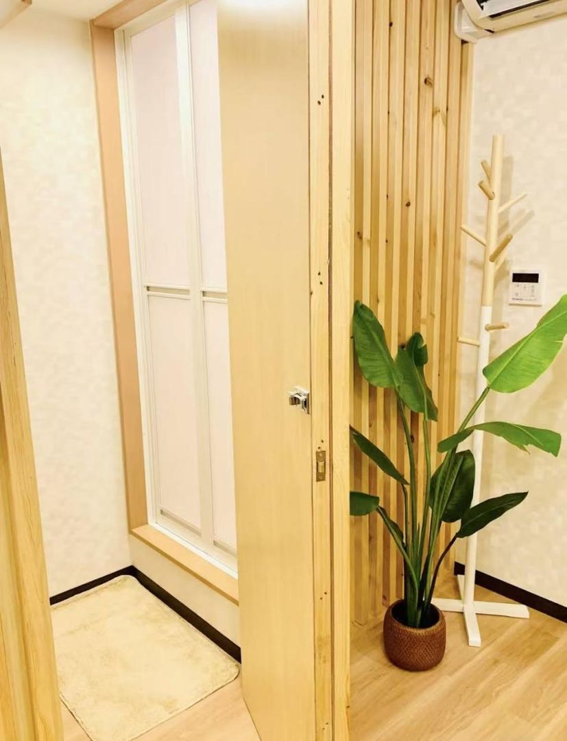 2LDK House for Sale in Naniwa Ward, Osaka with Minpaku Potential - Thumbnail 2