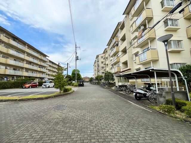 3LDK Apartment with Private Garden in Ryugasaki, Ibaraki - Thumbnail 4