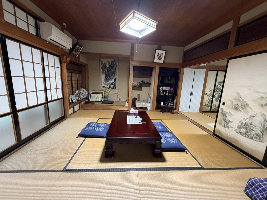 7DK House for Sale in Yazu Town, Tottori with Large Garden - Thumbnail 4