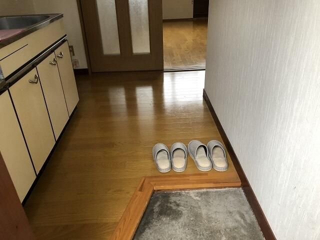 1K Apartment for Rent in Akita City with Fridge & Washer - Thumbnail 3