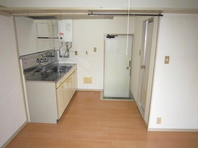1R Apartment for Rent near Yamagata Station, Yamagata City - Thumbnail 4