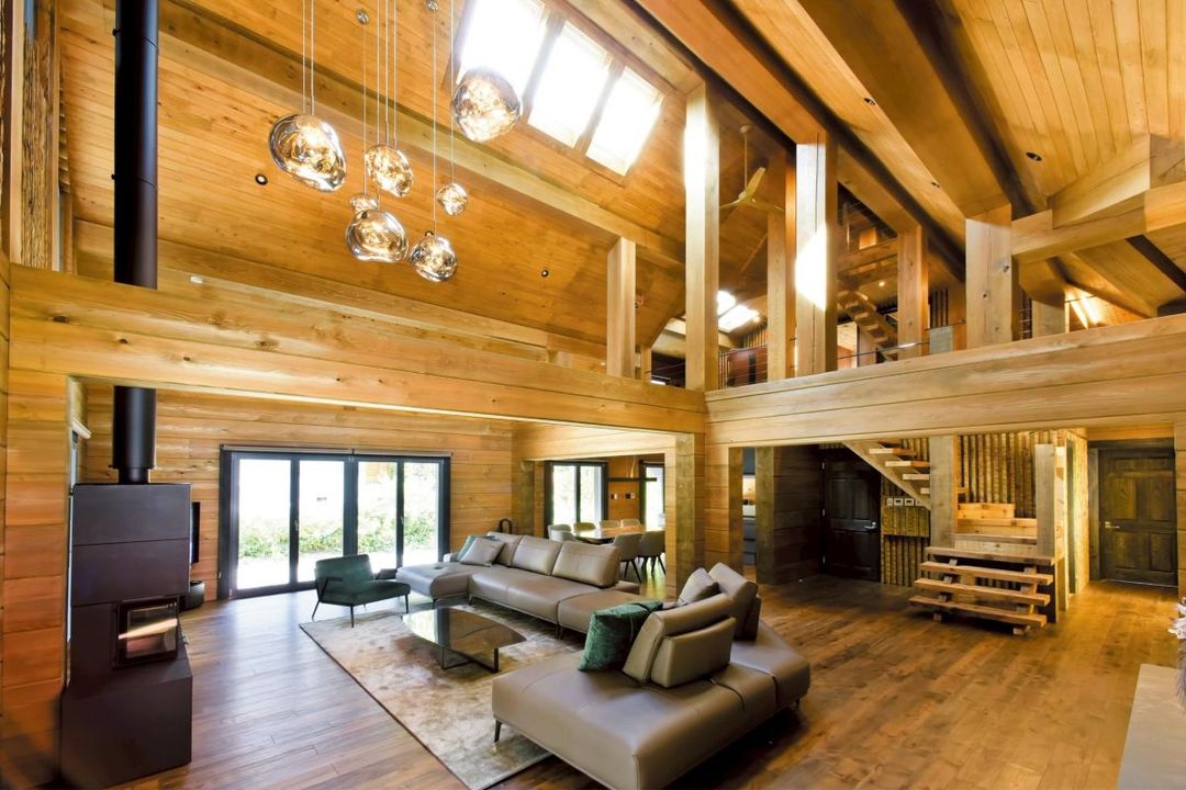 Luxury Chalet in Misorano, Hakuba – 3 Bedrooms, 414 sqm - Thumbnail 2