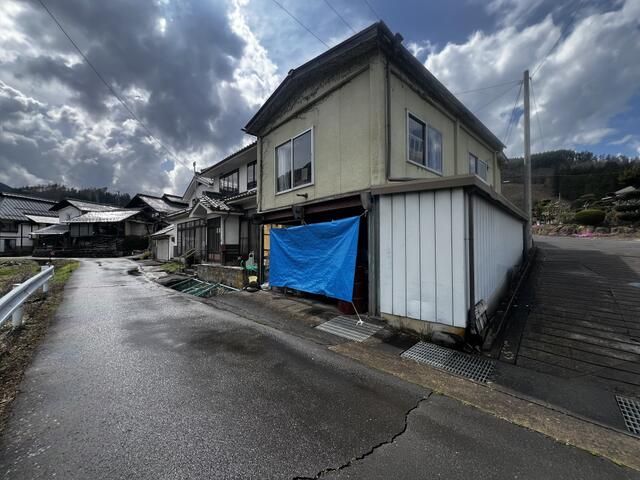 6DK Traditional House for Sale in Ueda, Nagano with Separate Garage - Thumbnail 3