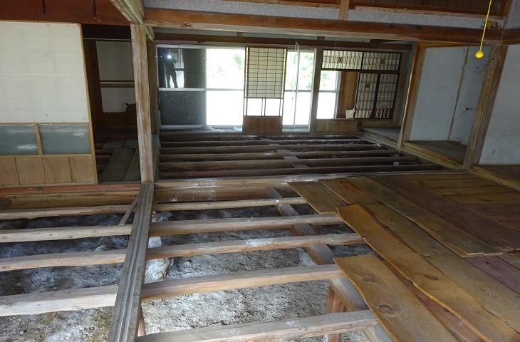 1955 Kominka with Goemonburo Bath & Irori in Saiki, Oita - Thumbnail 3