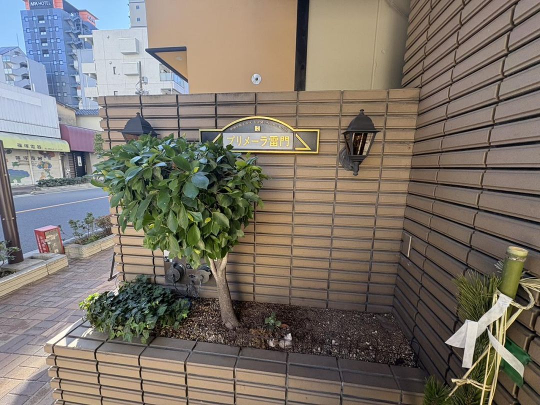 2DK Apartment for Sale in Asakusa, Tokyo Near Senso-ji Temple - Thumbnail 2