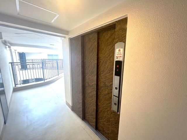 Renovated 1SLDK Apartment in Akasaka, Tokyo | 2026 Renovation - Thumbnail 3