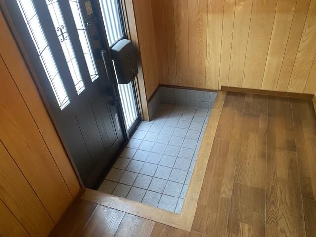 2LDK Detached House with Parking for Sale in Matsubara, Osaka - Thumbnail 3