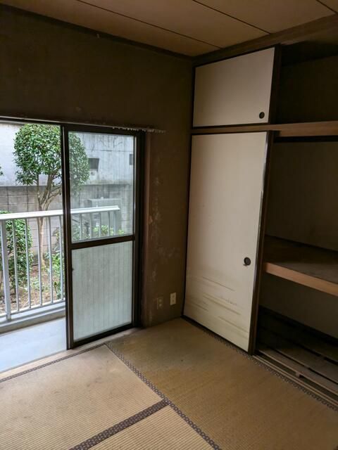 2K Apartment for Sale in Adachi, Tokyo near Gotanno Station - Thumbnail 3