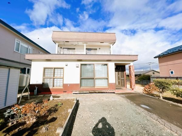 Renovated 3LDK House in Bihoro, Hokkaido with 3 Car Parking - Thumbnail 2