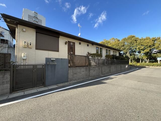 2014 2LDK House for Sale in Nisshin, Aichi with Large Land - Thumbnail 2
