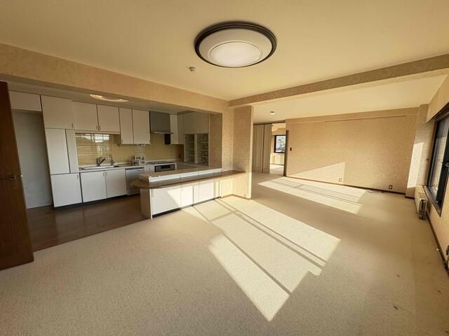 Spacious 4SLDK Two-Generation Apartment in Minoh, Osaka - Thumbnail 4