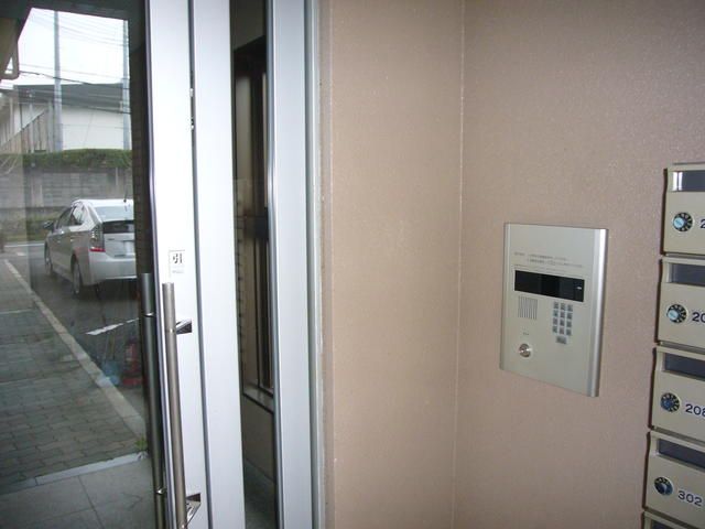 1K Apartment for Rent in Kishiwada, Osaka - 39,000 Yen - Thumbnail 2