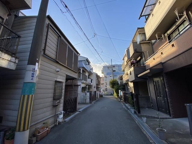 5DK Detached House for Sale in Toyonaka, Osaka | 58.02 sqm - Thumbnail 3