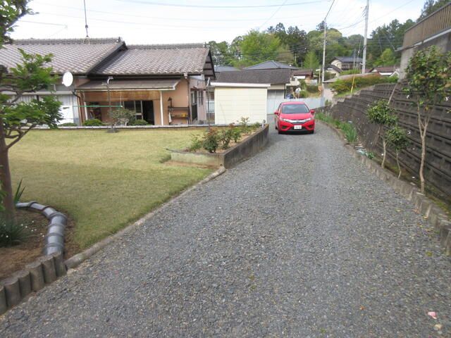 5DK Used House for Sale in Kasama City, Ibaraki with Garden - Thumbnail 4