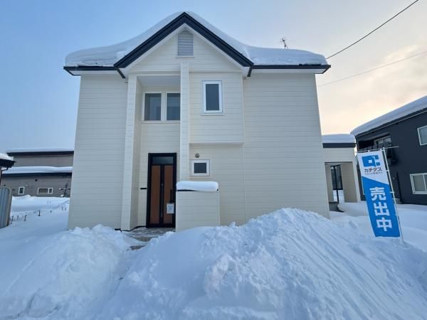 Renovated 4SLDK House for Sale in Mikasa, Hokkaido - Thumbnail 3