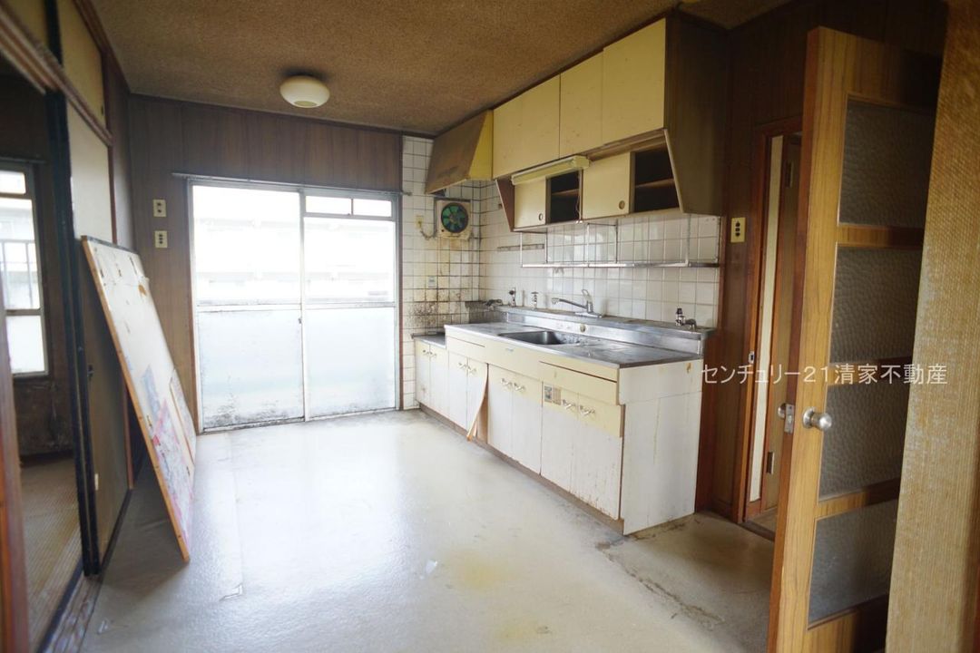 3LDK Apartment for Sale in Kasugai, Aichi - South Facing - Thumbnail 4