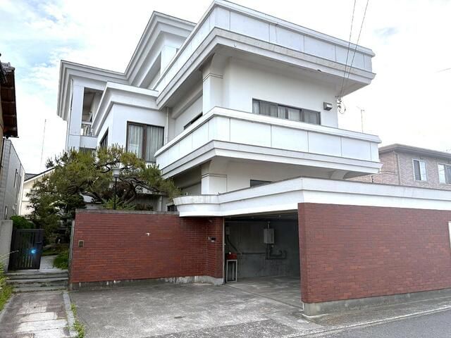 8DK RC House for Sale in Imabari, Ehime - 482 sqm - Thumbnail 3