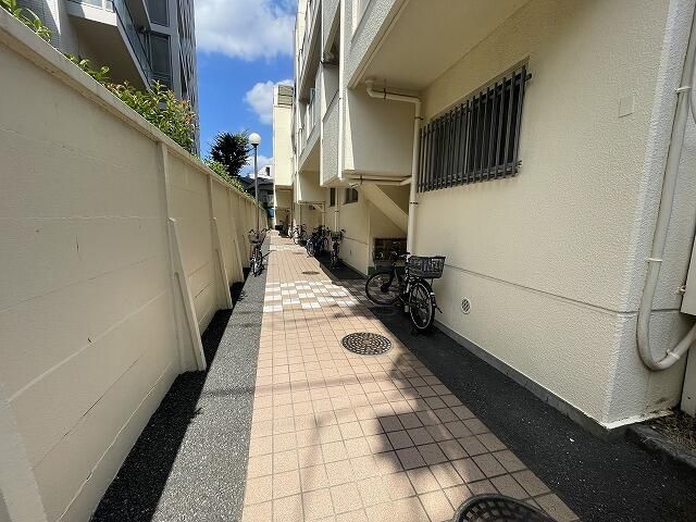Renovated 2DK Investment Condo in Kita, Tokyo | 7.03% Yield - Thumbnail 4