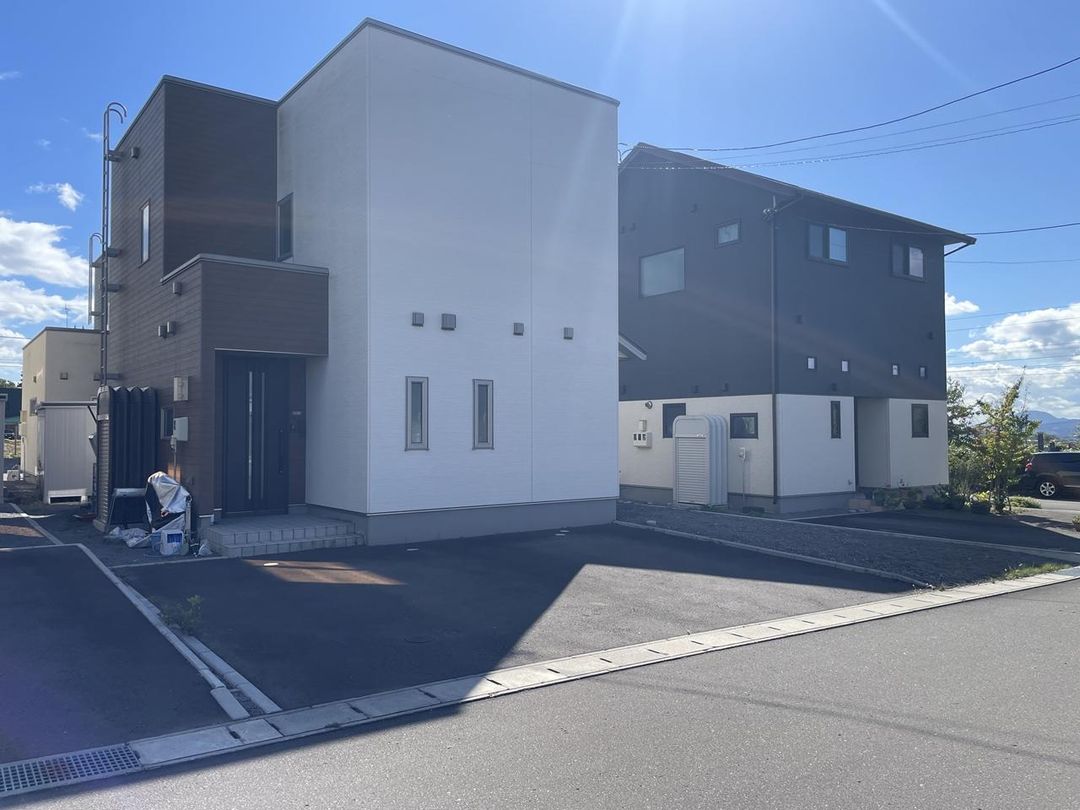 2017 Misawa Home 4LDK House in Nanai, Hokkaido - Thumbnail 2