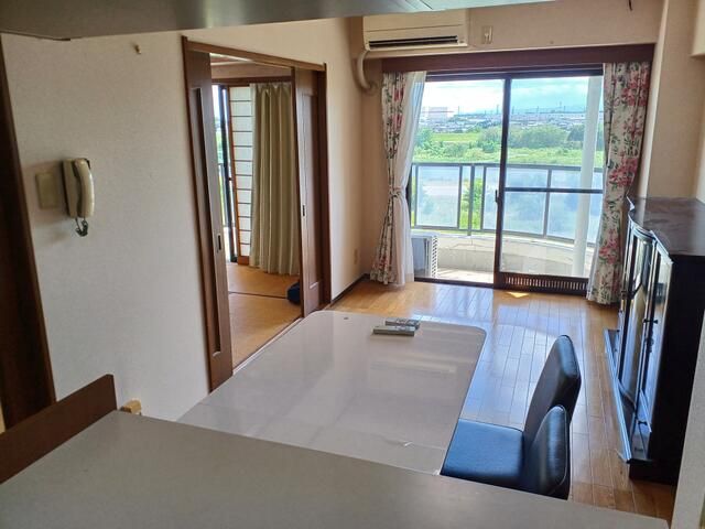 2LDK Apartment for Sale in Ashikaga, Tochigi - Top Floor, Pet OK - Thumbnail 3