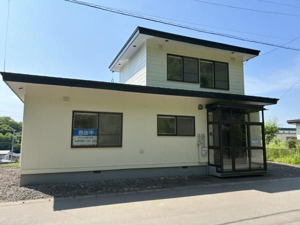 Renovated 4LDK House for Sale in Muroran, Hokkaido - Thumbnail 2