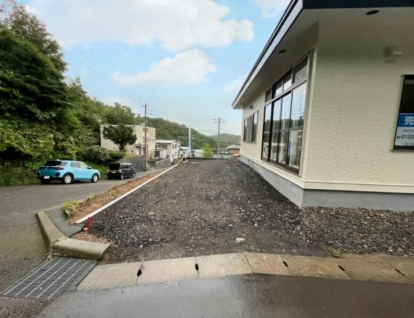 Renovated 4LDK House for Sale in Muroran, Hokkaido - Thumbnail 3