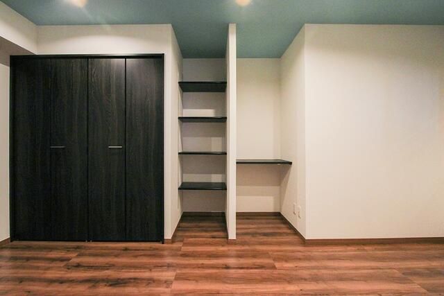 Renovated Studio Apartment for Sale Near Sugamo Station, Tokyo - Thumbnail 4