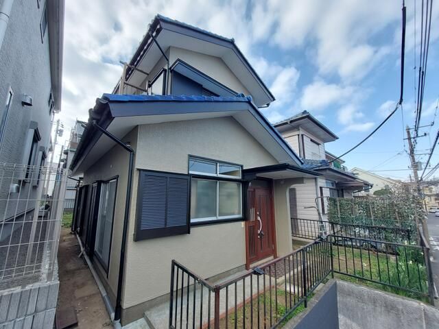 Renovated 3LDK House with Garden & Garage in Yokohama - Image 1
