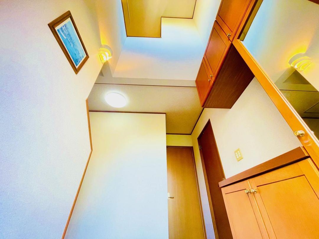4LDK House for Sale in Fujisawa with Garden & 2 Parking - Thumbnail 4