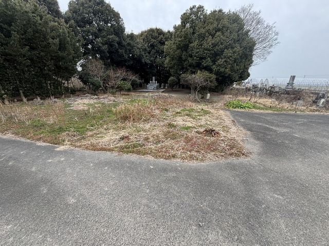 Land for Sale in Asakura City, Fukuoka - Storage Yard Potential - Thumbnail 4