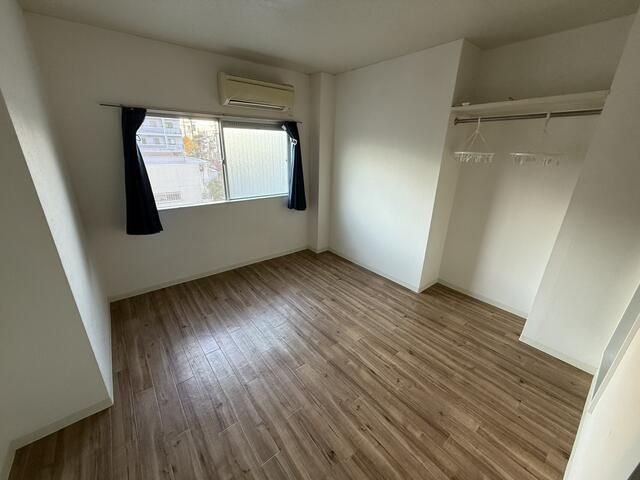 Studio Apartment for Rent in Suita, Osaka - 30,000 Yen - Thumbnail 3