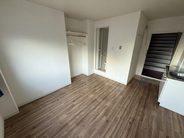 Studio Apartment for Rent in Suita, Osaka - 30,000 Yen - Thumbnail 4