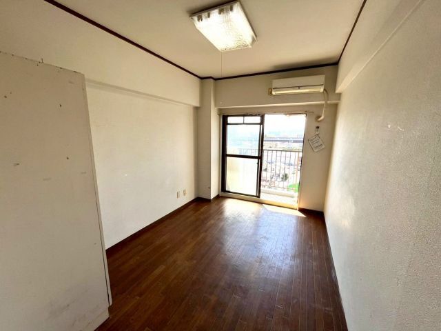 1K Apartment for Sale in Kurume City, Fukuoka - Thumbnail 3