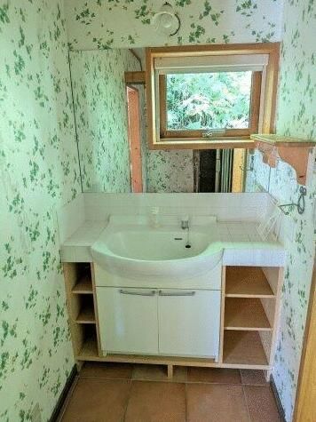 3LDK House in Sapporo's Miyanomori with City Views & 2025 Renovations - Thumbnail 2