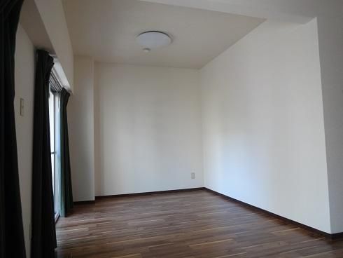 Osaka Chuo Ward 1R Apartment for Sale Near Sakaisuji Hommachi Station - Thumbnail 3