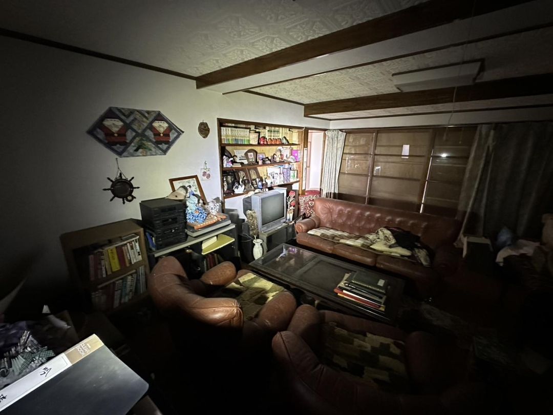 Historic 3DK House with Large Land in Yatsushiro, Kumamoto - Thumbnail 3