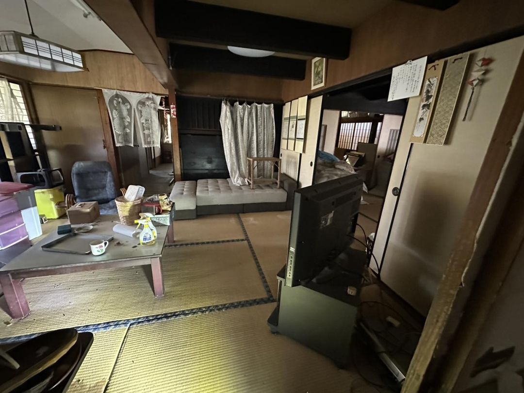 Historic 3DK House with Large Land in Yatsushiro, Kumamoto - Thumbnail 4