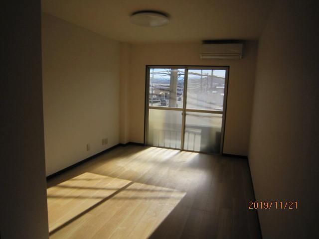 1K Apartment for Rent in Kanazawa, Ishikawa - 19,000 Yen - Thumbnail 3