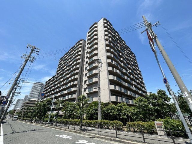 4LDK Apartment for Sale in Konohana, Osaka - 75.37m² - Thumbnail 3