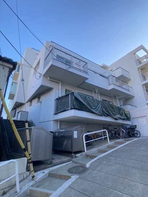 Renovated 1LDK Apartment for Sale in Setagaya, Tokyo - Image 1