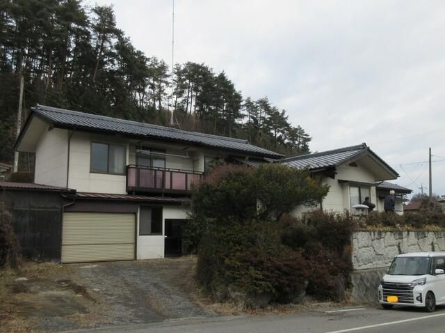 Detached House with Office & Garage for Sale in Tatsuno, Nagano - Thumbnail 2