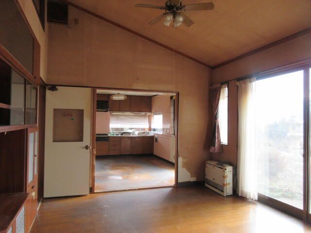 Detached House with Office & Garage for Sale in Tatsuno, Nagano - Thumbnail 4
