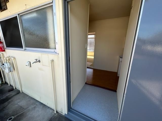 2DK Apartment for Rent in Tottori City, Tottori Prefecture - Thumbnail 2